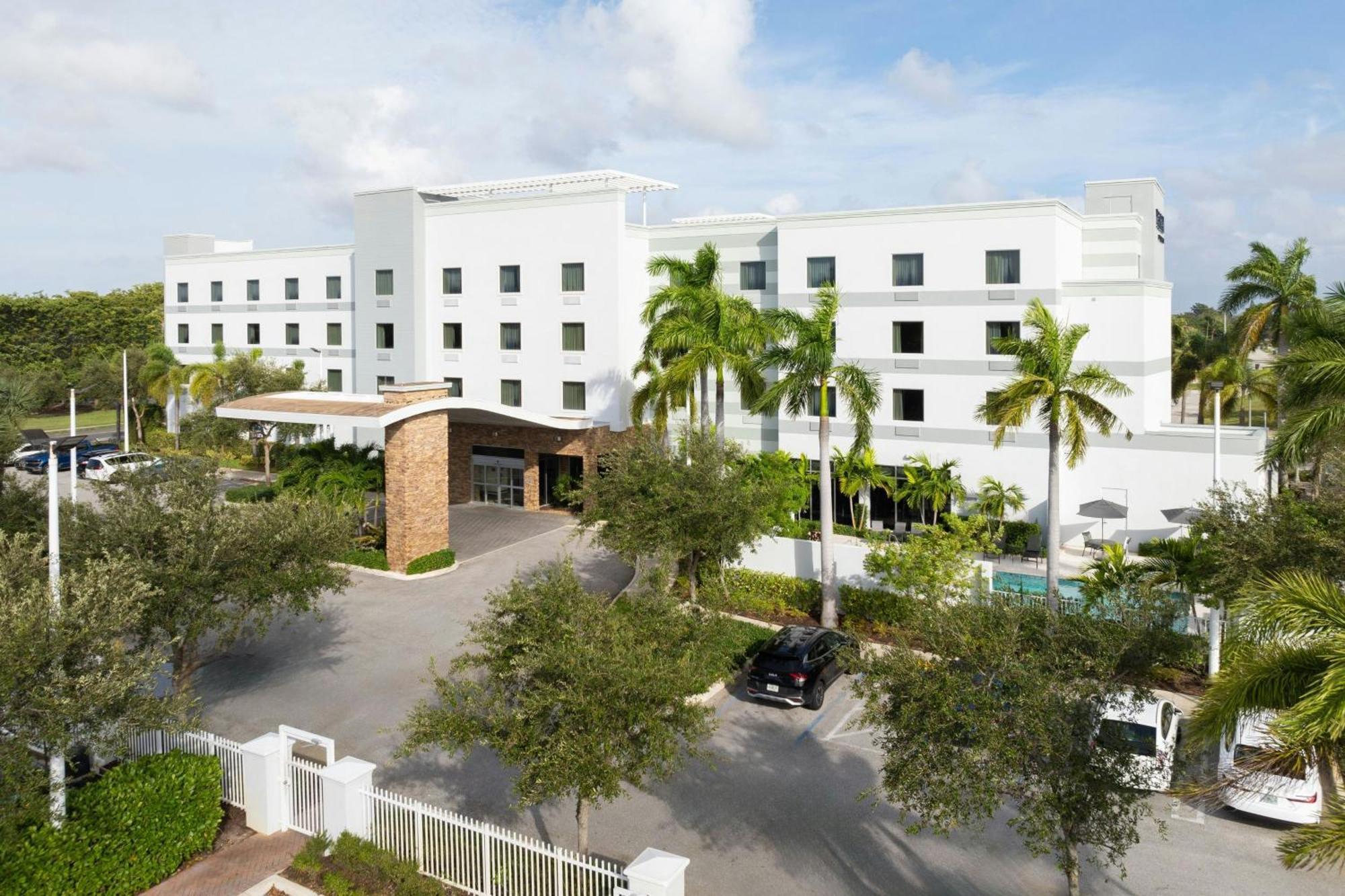 Fairfield Inn & Suites By Marriott Delray Beach I-95 Eksteriør billede